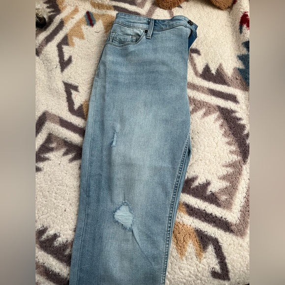 ❌SOLD❌Size 14 Buffalo Rip & Repair Mid-Rise Skinny Jeans - Distressed Cut - Picture 5 of 7